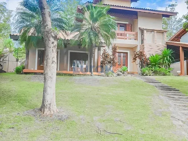 Casa com 1000m² 3 quartos e 5 banheiros, à venda, no bairro Joapiranga em Valinhos