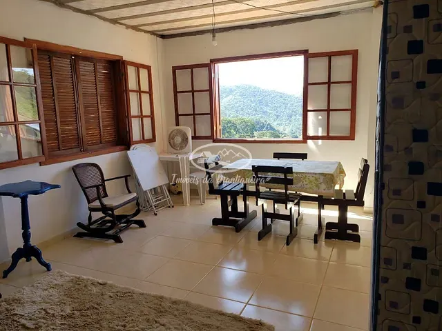 Casa com 3000m² 1 quarto e 1 banheiro, à venda, no bairro Penedo em Itatiaia