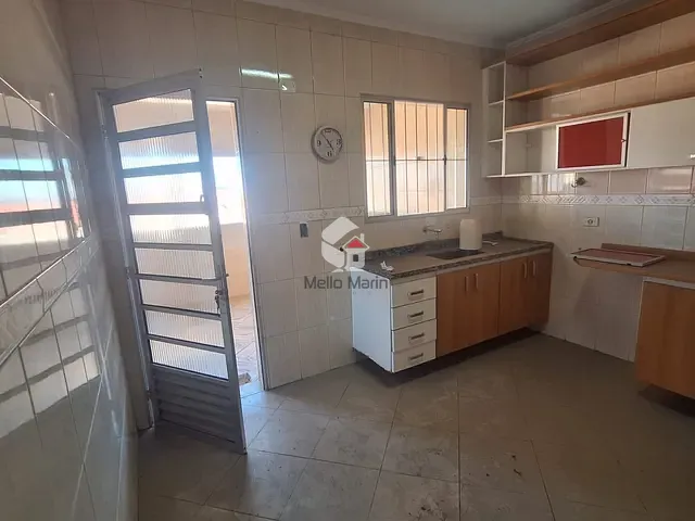 Casa com 219m² 3 quartos e 1 banheiro, à venda ou para alugar, no bairro Vila Osasco em Osasco