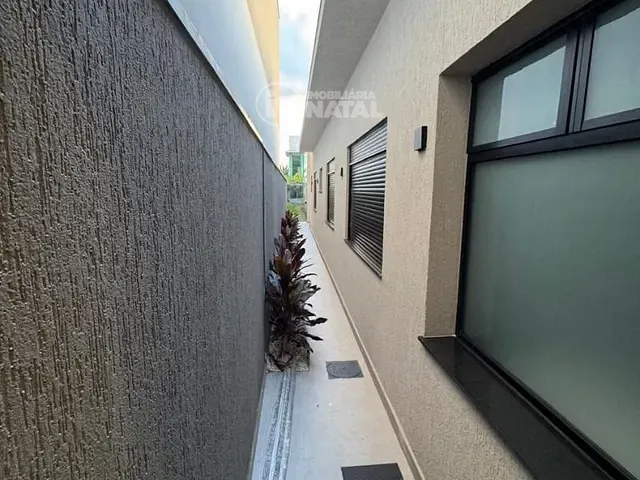 Casa com 330m², à venda, no bairro Nova Esperança em Londrina