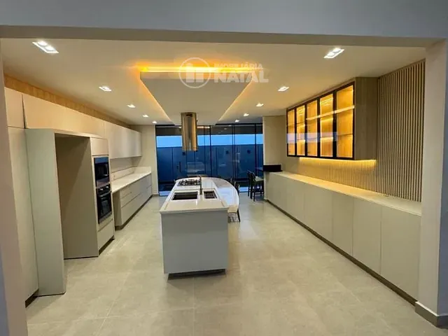Casa com 330m², à venda, no bairro Nova Esperança em Londrina