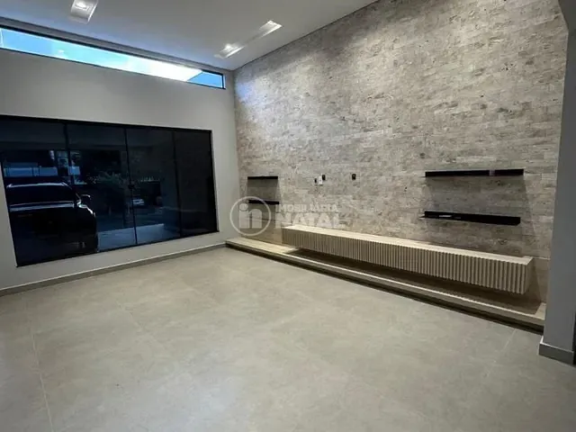 Casa com 330m², à venda, no bairro Nova Esperança em Londrina