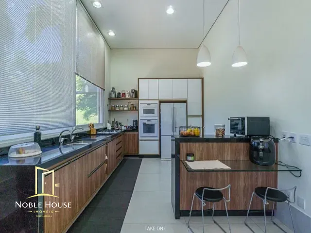 Casa 6 quartos e 10 banheiros, à venda ou para alugar, no bairro Marambaia em Vinhedo