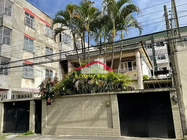 Casa 6 quartos e 5 banheiros, à venda, no bairro Benfica em Fortaleza