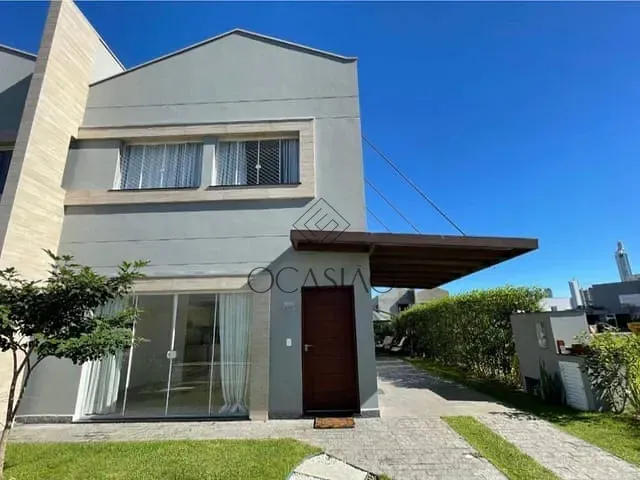 Casa com 180m² 3 quartos e 2 banheiros, à venda, no bairro São Judas Tadeu em Balneário Camboriú