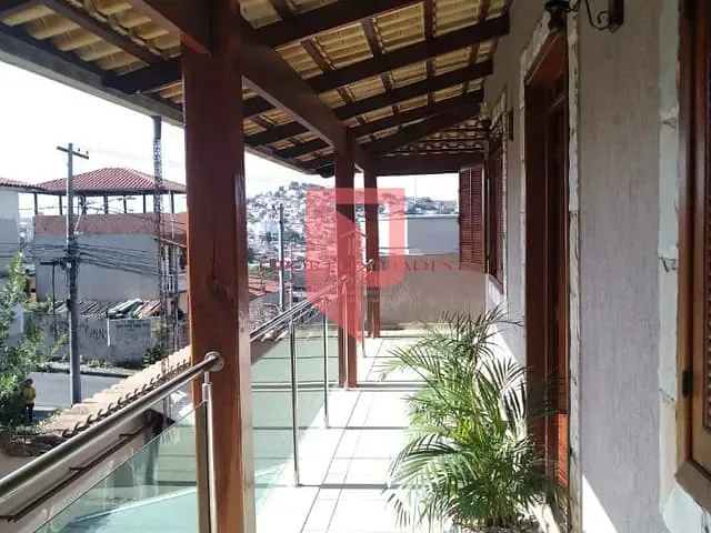 Casa 3 quartos e 4 banheiros, à venda, no bairro Coqueiros em Belo Horizonte