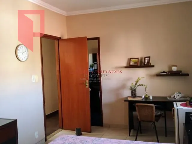 Casa 3 quartos e 4 banheiros, à venda, no bairro Coqueiros em Belo Horizonte