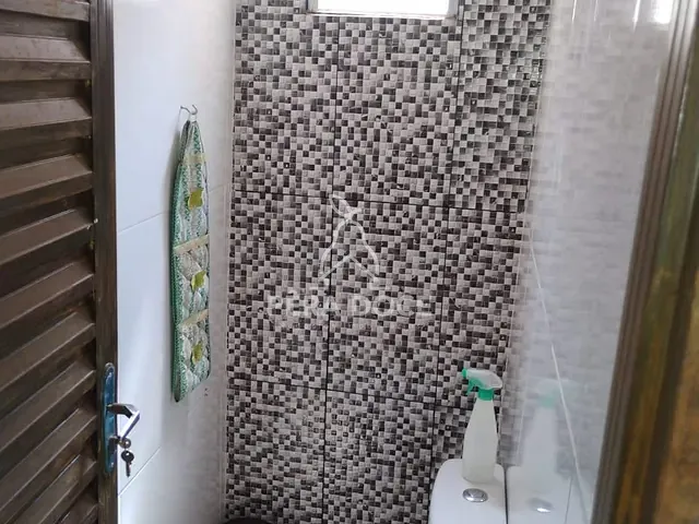 Casa com 200m² 3 quartos e 3 banheiros, à venda, no bairro Tita Rezende em Uberaba