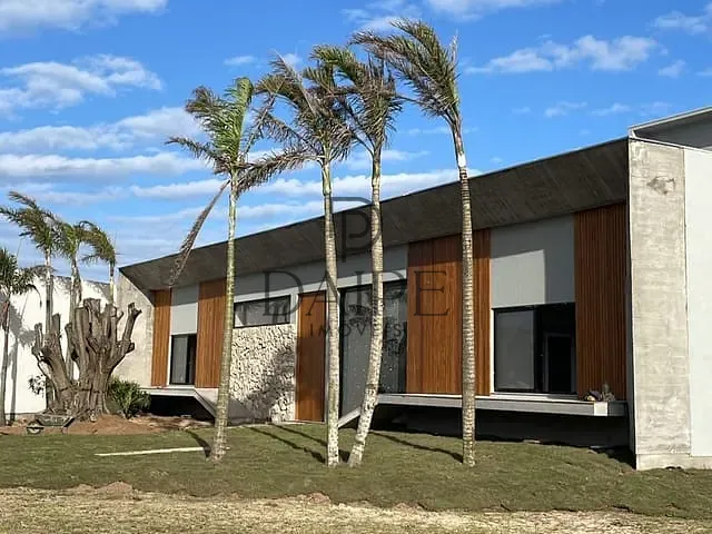 Casa com 721m² 4 quartos e 5 banheiros, à venda, no bairro Centro em Xangri-Lá