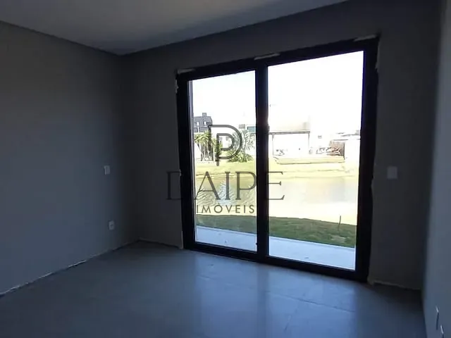 Casa com 721m² 4 quartos e 5 banheiros, à venda, no bairro Centro em Xangri-Lá