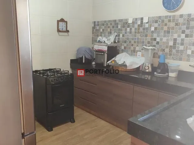 Casa com 545m² 3 quartos e 2 banheiros, à venda, no bairro Jardim América em Goiânia