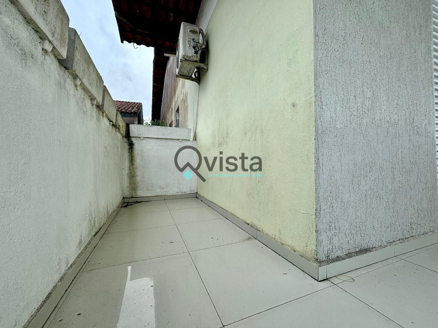 Casa à venda com 3 quartos, 120m² - Foto 14