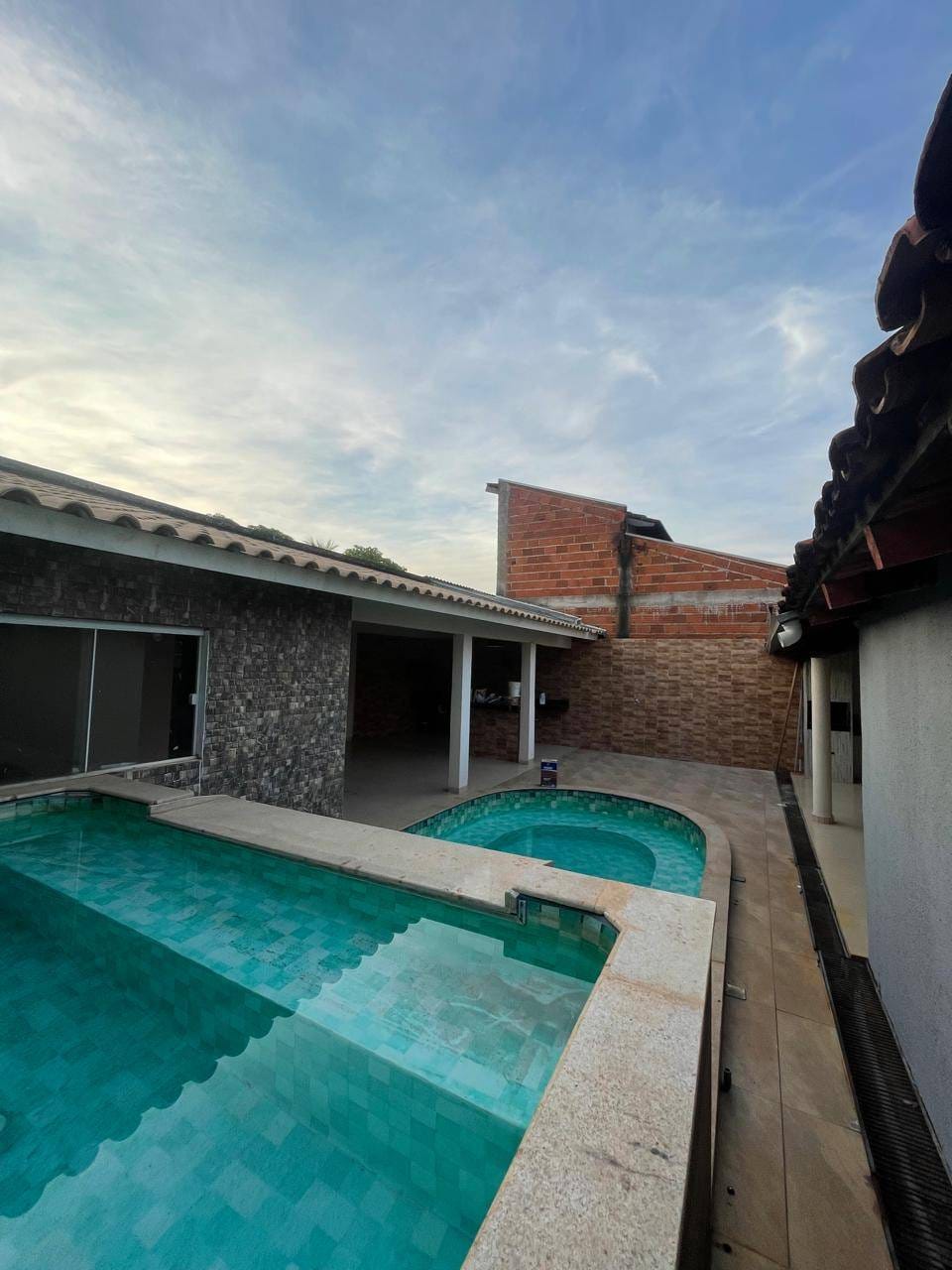 Casa à venda e aluguel com 4 quartos, 360m² - Foto 28