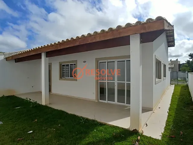 Casa com 250m² 3 quartos e 2 banheiros, à venda, no bairro BELLARD em Guararema