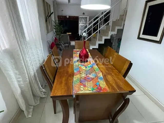 Casa com 260m² 3 quartos e 1 banheiro, à venda, no bairro Catete em Rio de Janeiro