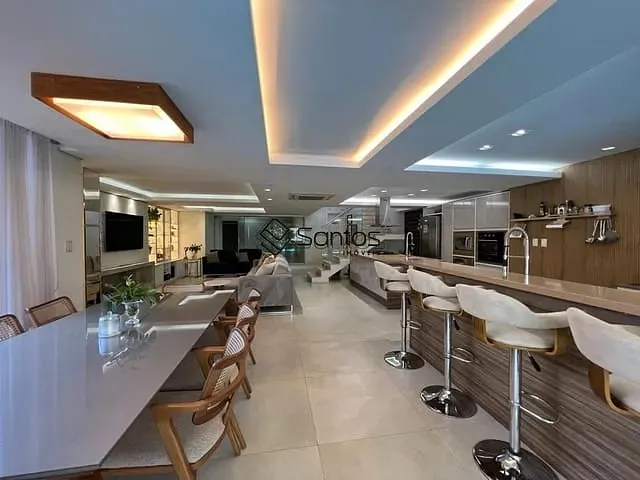 Casa com 285m² 3 quartos e 3 banheiros, à venda, no bairro Centro em Ijuí