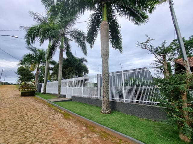 Casa com 1500m² 4 quartos e 5 banheiros, à venda, no bairro Bonfim em Juiz de Fora