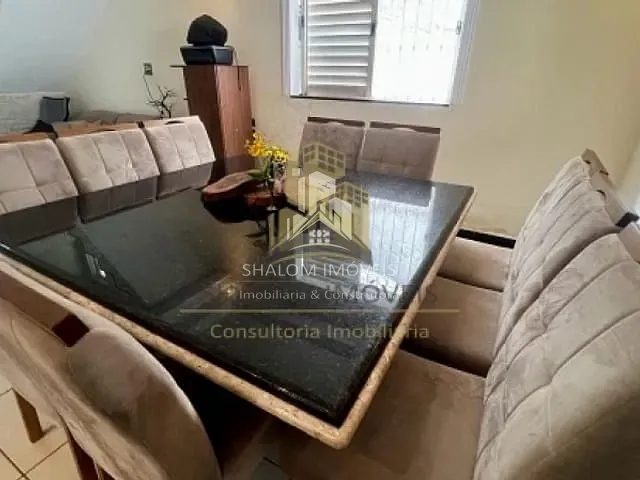 Casa com 360m² 3 quartos e 2 banheiros, à venda, no bairro Parque Xangri-La em Contagem