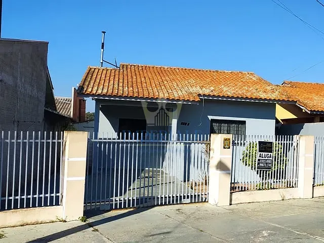 Casa 2 quartos e 1 banheiro, para alugar, no bairro Colônia Dona Luíza em Ponta Grossa