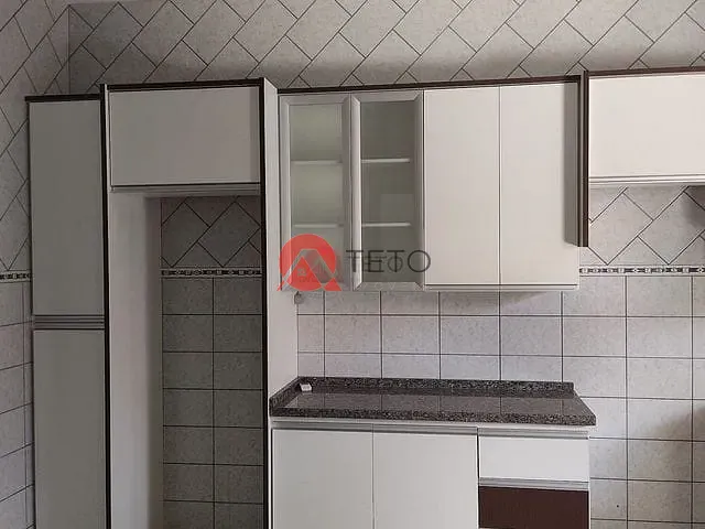 Casa 2 quartos e 1 banheiro, para alugar, no bairro Jardim Imperial I em Maringá