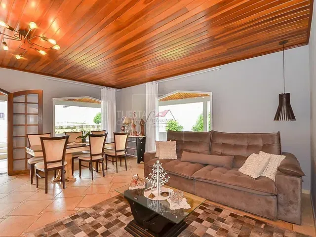 Casa com 460m² 3 quartos e 3 banheiros, à venda, no bairro Planta Vila Iraí em Piraquara