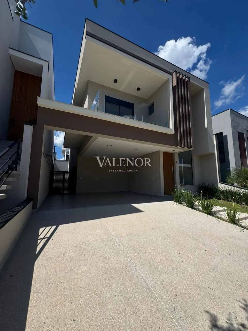 Casa, 3 quartos, 240 m² - Foto 1