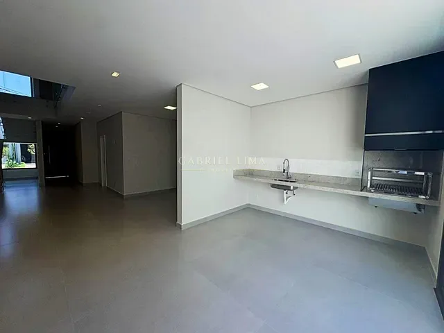 Casa com 240m² 3 quartos e 5 banheiros, à venda, no bairro Loteamento Reserva Ermida em Jundiaí