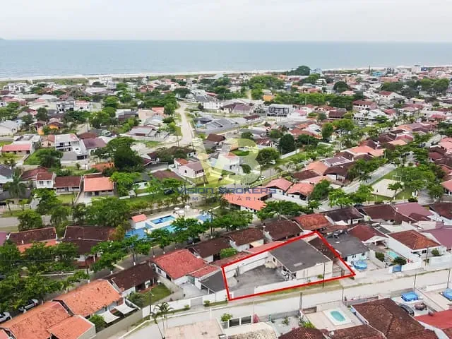 Casa com 356m² 3 quartos e 2 banheiros, à venda, no bairro Canoas em Pontal do Paraná