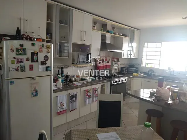 Casa com 280m² 3 quartos e 2 banheiros, à venda, no bairro Jardim das Nações em Taubaté