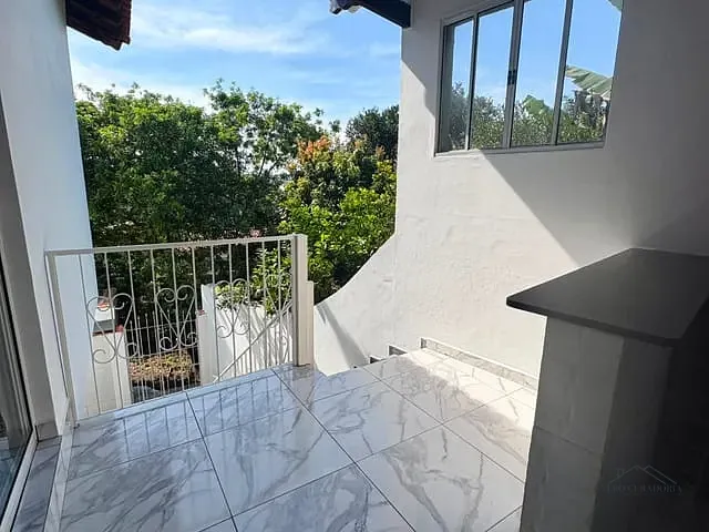 Casa 3 quartos e 3 banheiros, para alugar, no bairro Mogi Moderno em Mogi das Cruzes