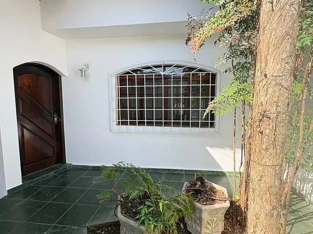 Casa 3 quartos e 3 banheiros, para alugar, no bairro Mogi Moderno em Mogi das Cruzes