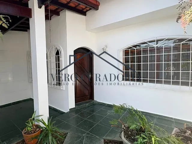 Casa 3 quartos e 3 banheiros, para alugar, no bairro Mogi Moderno em Mogi das Cruzes