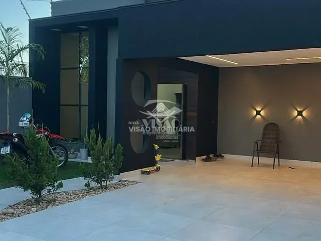 Casa com 300m² 2 quartos e 1 banheiro, à venda, no bairro JARDIM MILÃO em Sinop