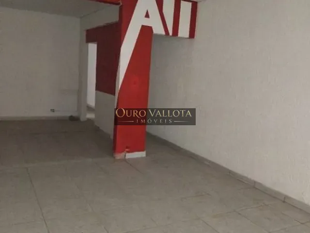 Casa com 240m² 4 quartos e 2 banheiros, à venda, no bairro Vila Azevedo em São Paulo