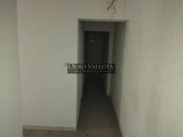 Casa com 240m² 4 quartos e 2 banheiros, à venda, no bairro Vila Azevedo em São Paulo