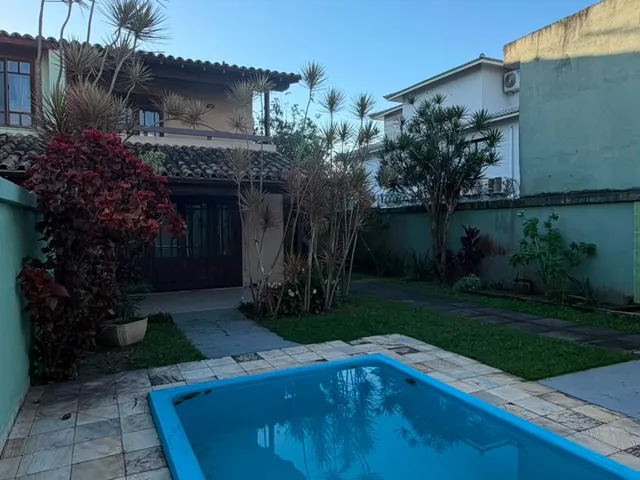 Casa com 200m² 4 quartos e 3 banheiros, para alugar, no bairro Recreio dos Bandeirantes em Rio de Janeiro