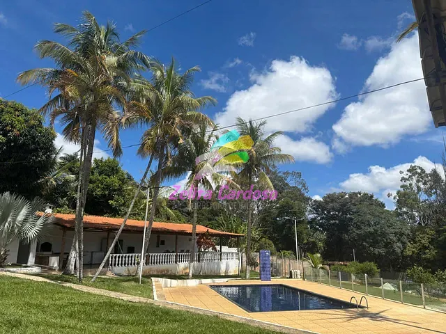 Sítio com 3000m² 8 quartos e 6 banheiros, à venda, no bairro Condomínio Vale do Ouro em Ribeirão das Neves