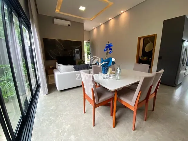 Casa com 312m² 3 quartos e 5 banheiros, à venda, no bairro Residencial Villa de León em Piratininga
