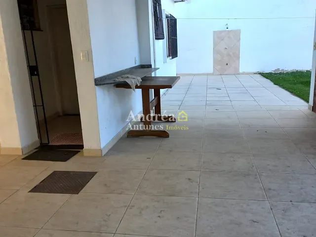 Casa com 600m² 4 quartos e 3 banheiros, à venda, no bairro Vila Nova em Cabo Frio