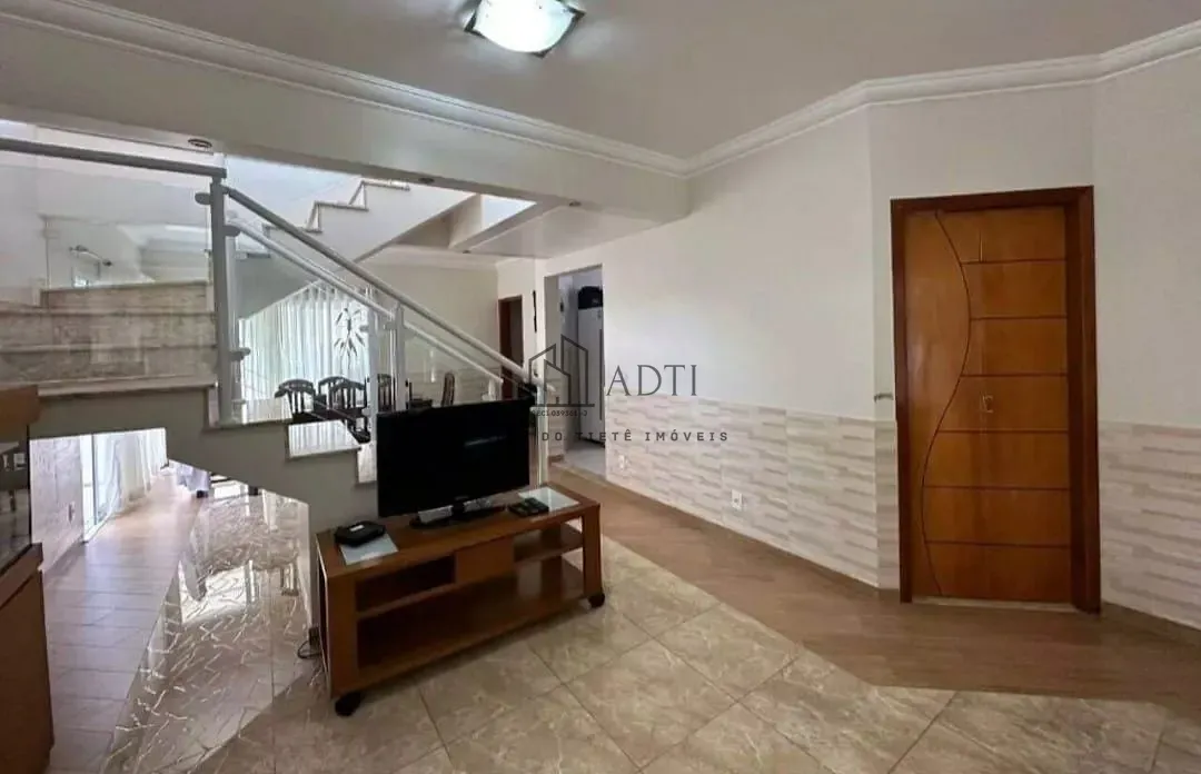 Casa, 3 quartos, 280 m² - Foto 3