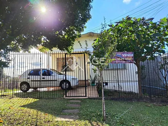 Casa 7 quartos e 3 banheiros, à venda, no bairro Linho em Erechim
