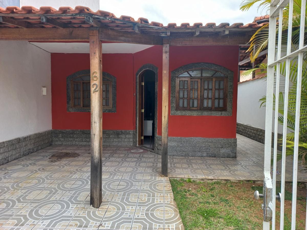 https://static.arboimoveis.com.br/CA0026_ARLEI/casa-para-venda-em-volta-redonda-vila-rica-dormitorios-banheiros-vaga1628227610241aokua.jpg