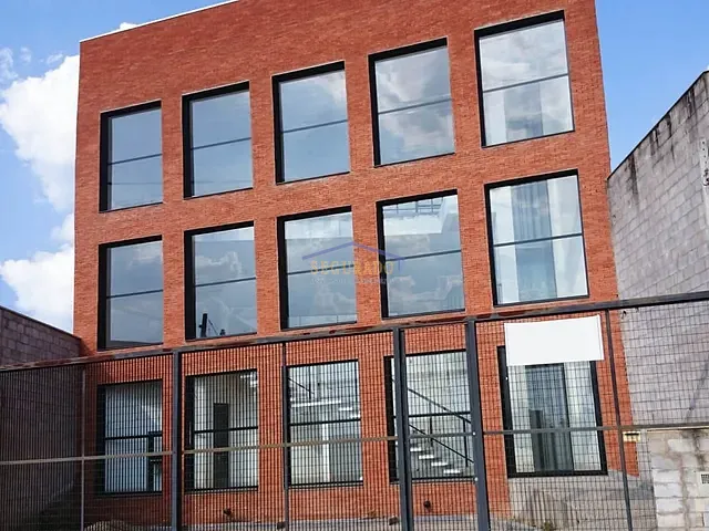 Casa com 284m² 3 quartos e 5 banheiros, à venda, no bairro Jardim Myrian Moreira da Costa em Campinas