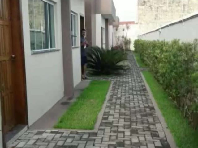 Casa 2 quartos e 2 banheiros, à venda, no bairro Cibratel II em Itanhaém