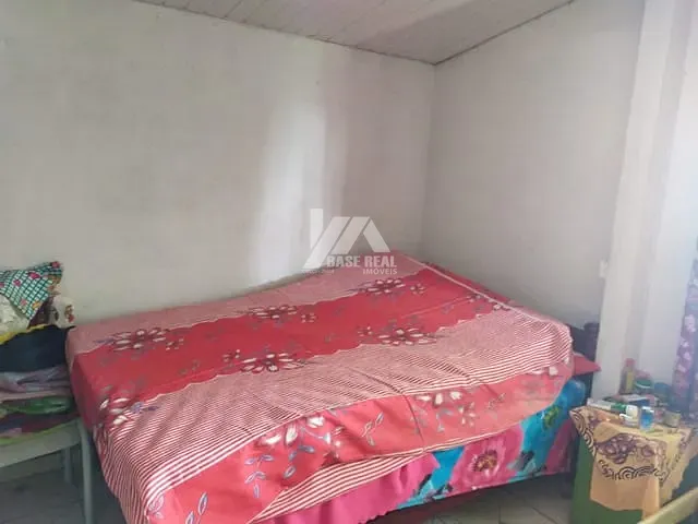 Casa com 258m² 3 quartos e 2 banheiros, à venda, no bairro Conradinho em Guarapuava