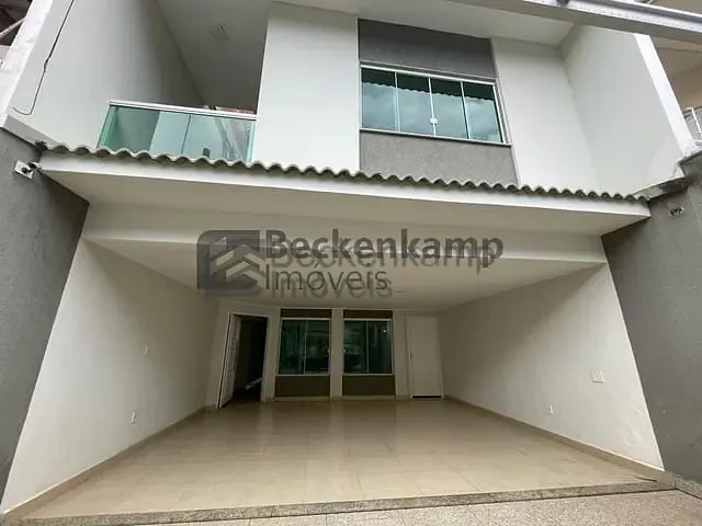 Casa com 270m² 3 quartos e 5 banheiros, à venda, no bairro JARDIM BELVEDERE em Volta Redonda