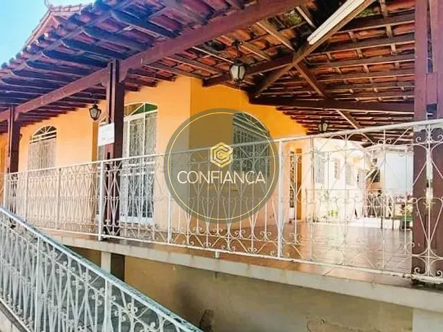 Casa com 360m² 3 quartos e 1 banheiro, à venda, no bairro Santa Inês em Belo Horizonte