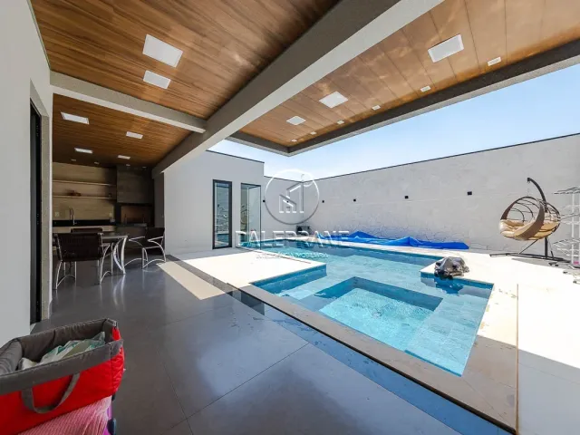 Casa com 420m² 4 quartos e 6 banheiros, à venda, no bairro Setor Habitacional Vicente Pires em Brasília