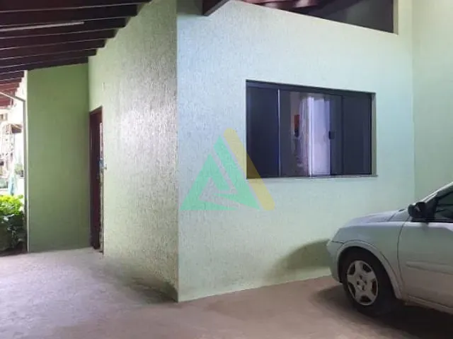 Casa com 180m² 2 quartos e 2 banheiros, à venda, no bairro Jardim Santo André em Mogi Guaçu