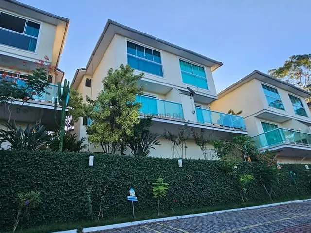 Casa com 80m² 2 quartos e 2 banheiros, à venda, no bairro Penedo em Itatiaia